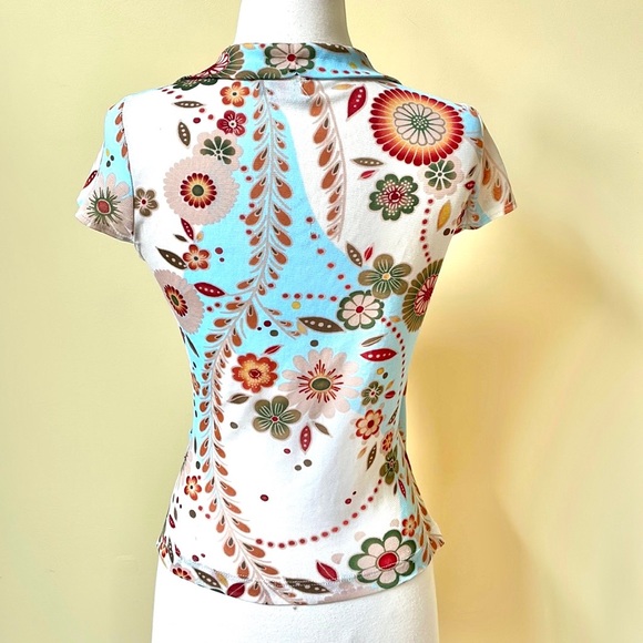 Moa Moa Sheer Faux Wrap V Neck Cap Sleeve Floral Design Top - Picture 2 of 9